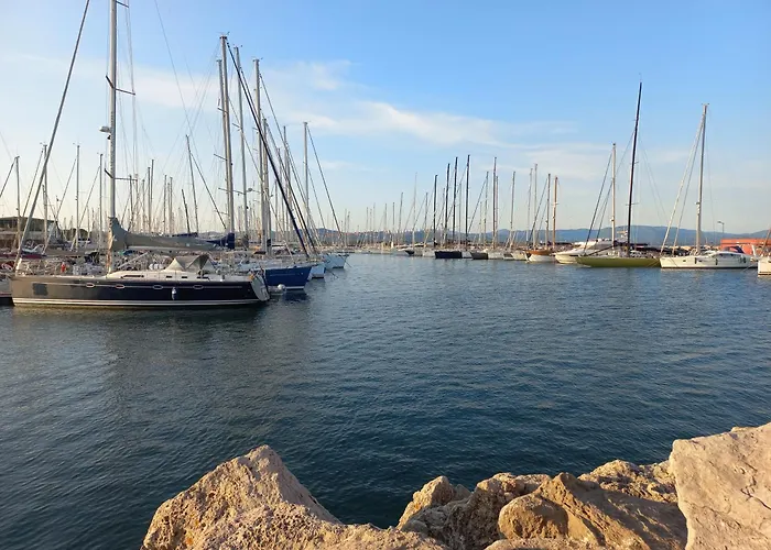 Duplex Port Vue Hippodrome Appartement Hyères