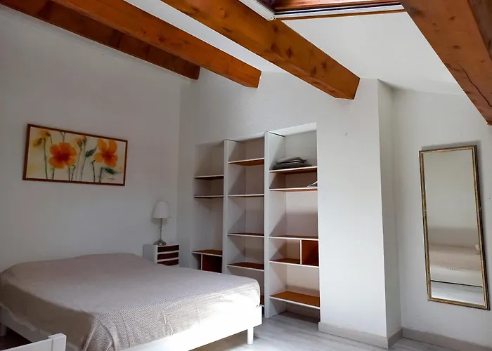 Duplex Port Vue Hippodrome Hyères